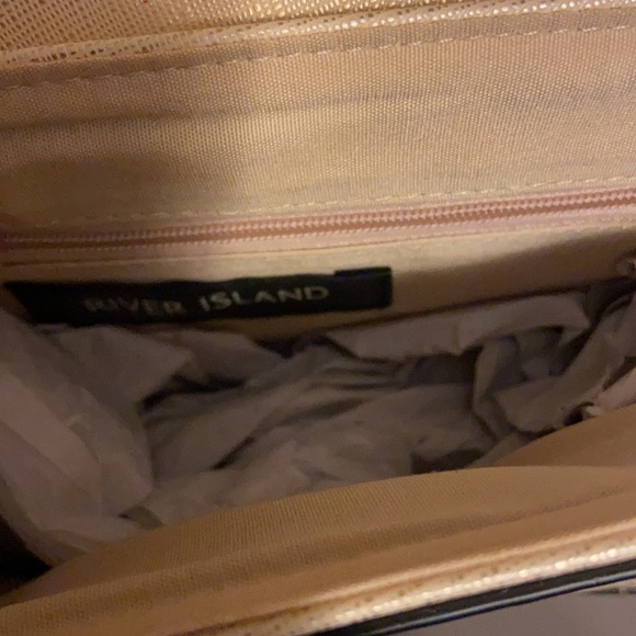 River Island handbag with gold hardware - Picture 16 of 17